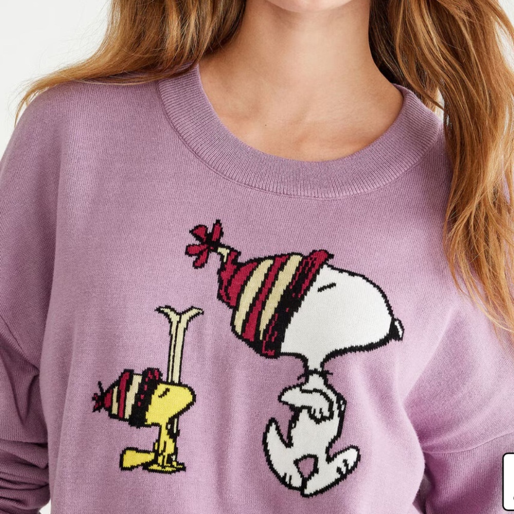 New Peanuts Christmas sweater M